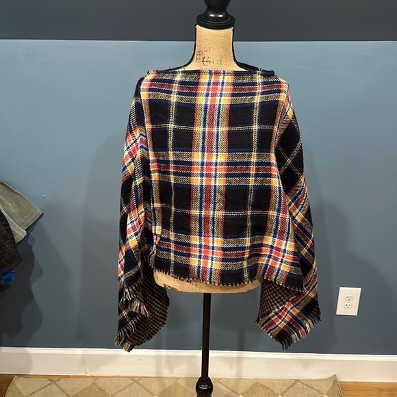 Accessories - Women’s Shaw